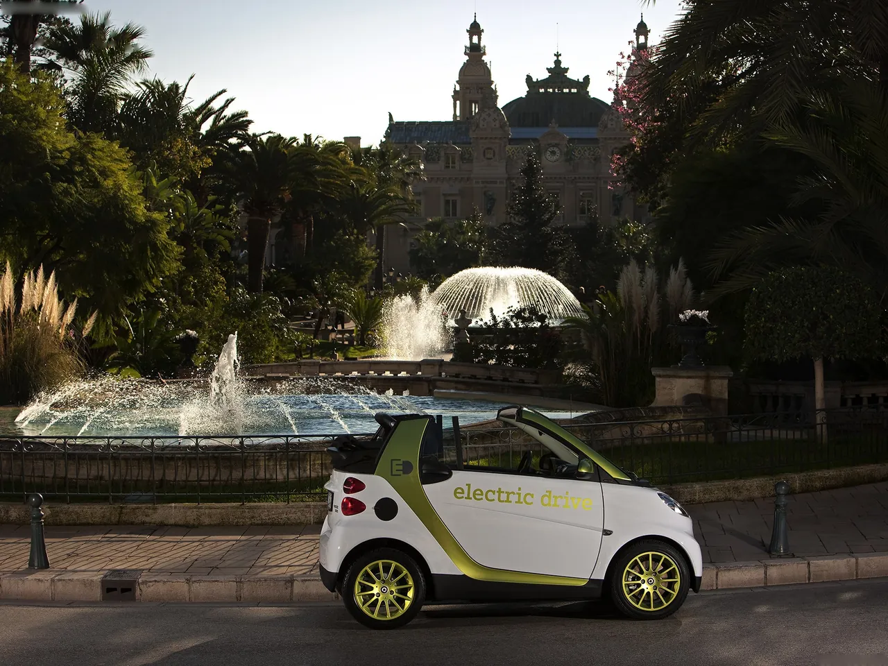 Smart fortwo electric drive (2010) – boční profil