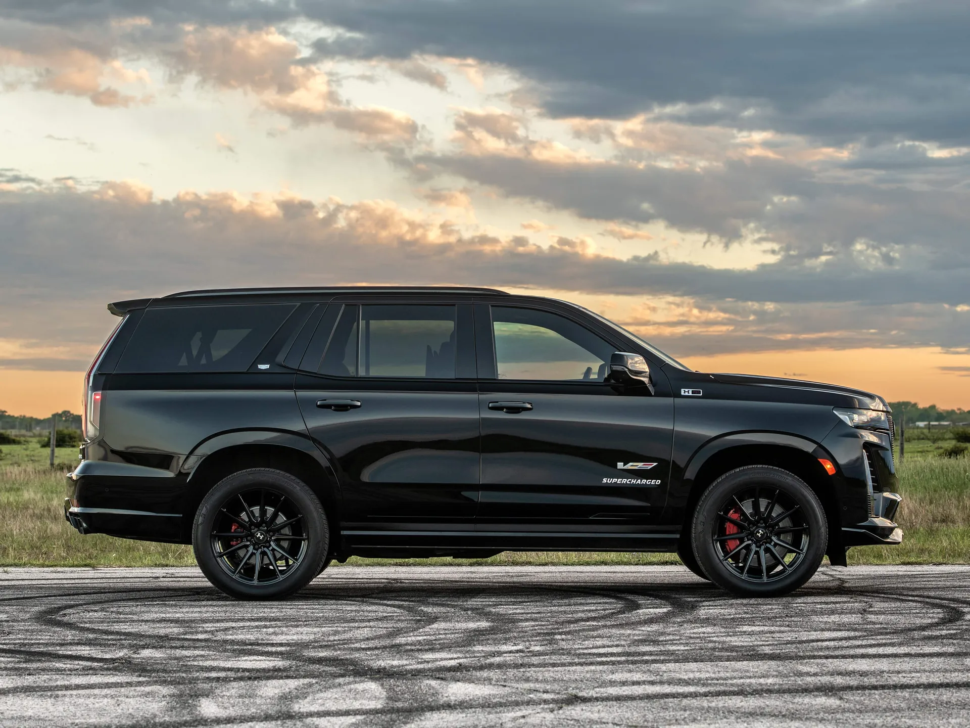 Hennessey H850 Escalade-V (2024) – boční profil