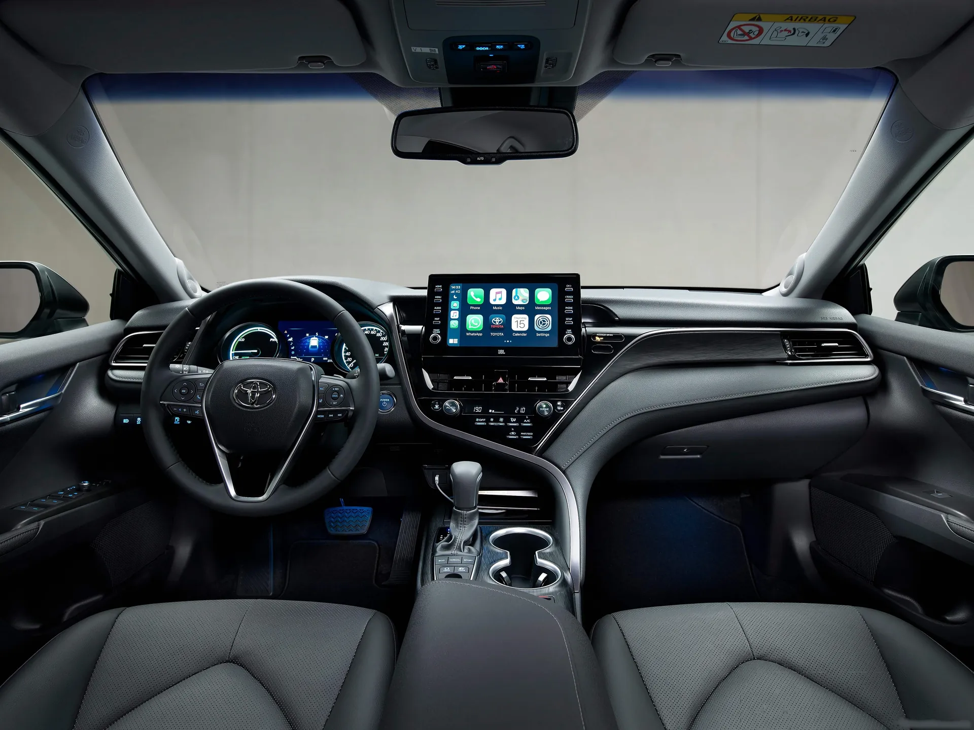 Toyota Camry Hybrid [EU] (2021) - Interior