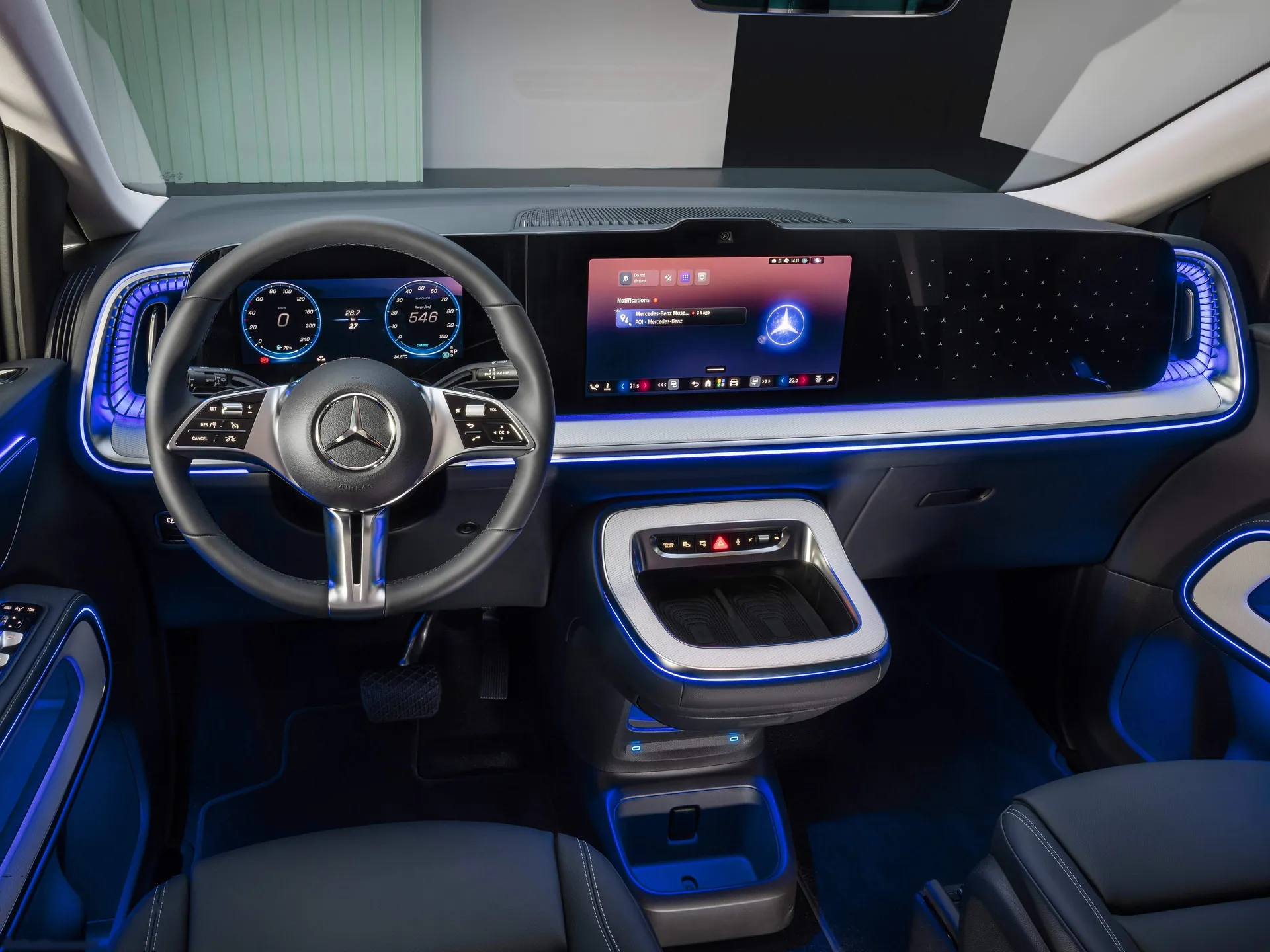Mercedes-Benz VLE (2027) – interiér