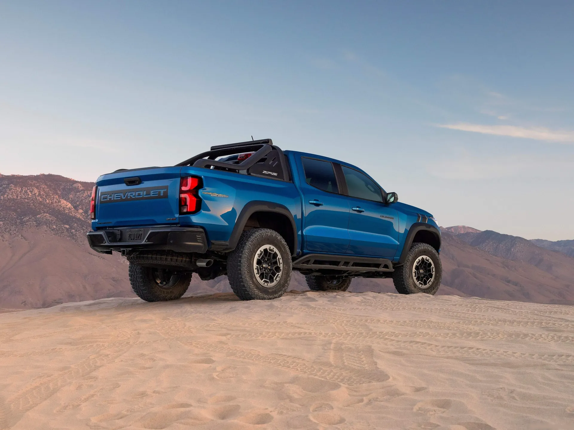 Chevrolet Colorado ZR2 (2023) – zadní tříčtvrteční pohled