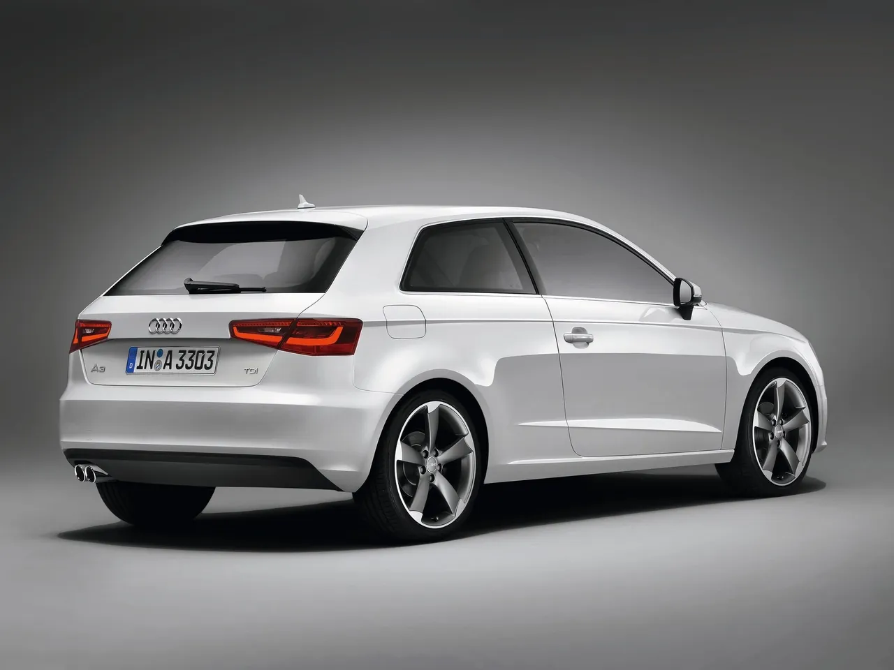Audi A3 (2013) – zadní tříčtvrteční pohled