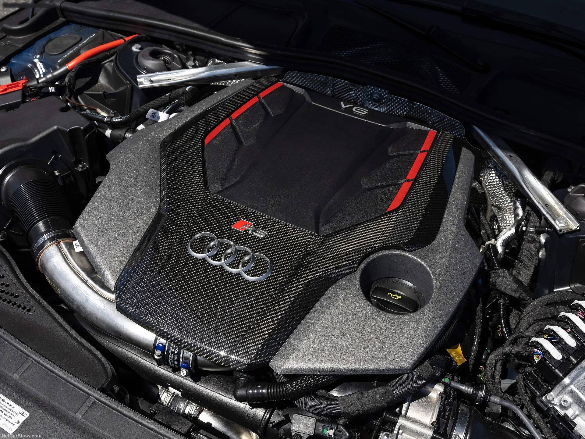 Audi RS5 Coupe Competition Package [US] (2023) – motorový prostor
