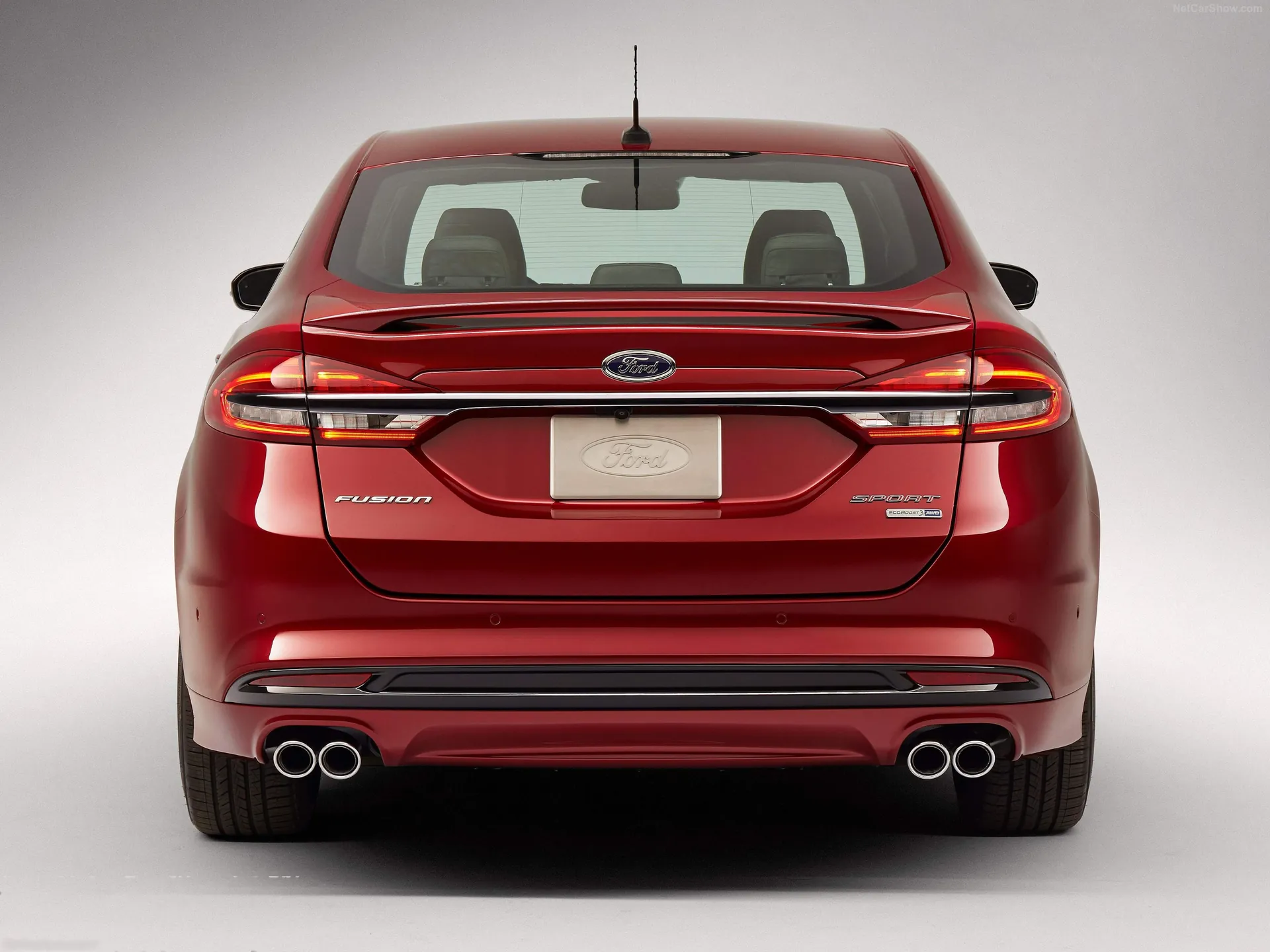 Ford Fusion V6 Sport (2017) – zezadu