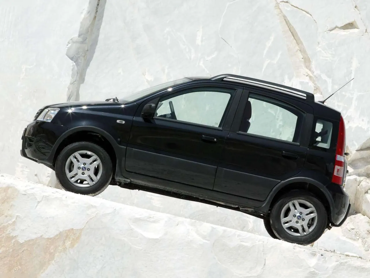 Fiat Panda 4x4 (2004) – boční profil