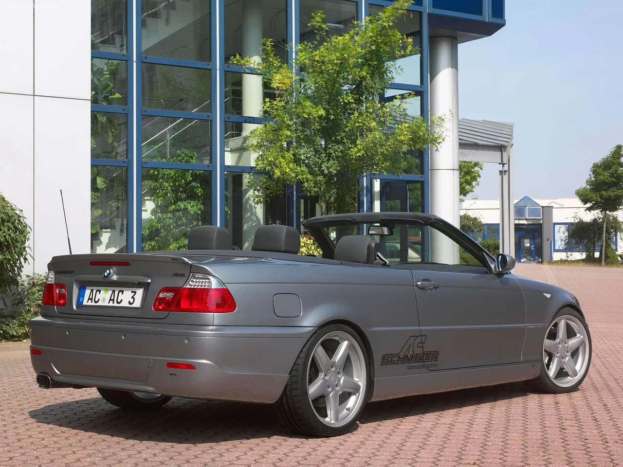 AC Schnitzer ACS3 3Series E46 Convertible (2004) – zadní tříčtvrteční pohled