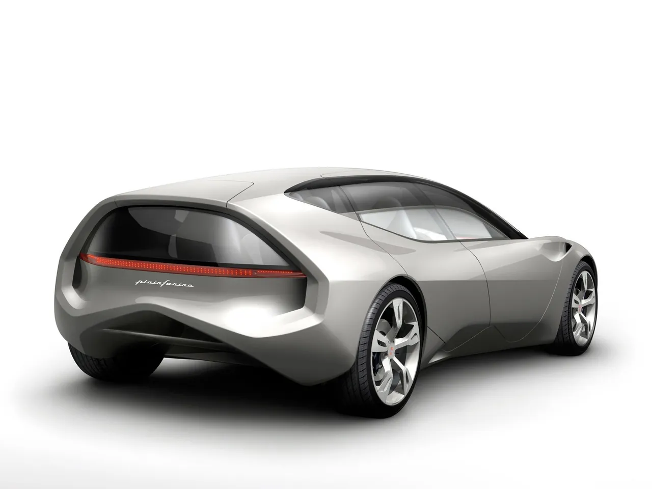 Pininfarina Sintesi Concept (2008) – zadní tříčtvrteční pohled