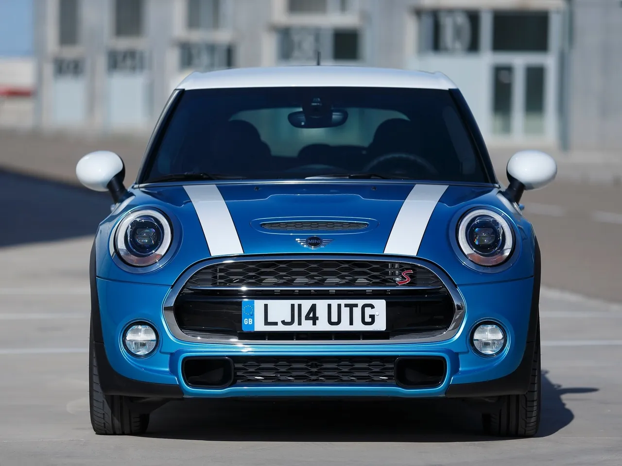 Mini Cooper 5-door (2015) – zepředu