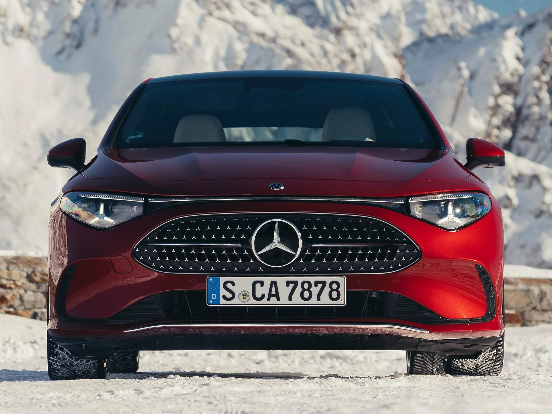 Mercedes-Benz CLA hybrid (2026) – zepředu