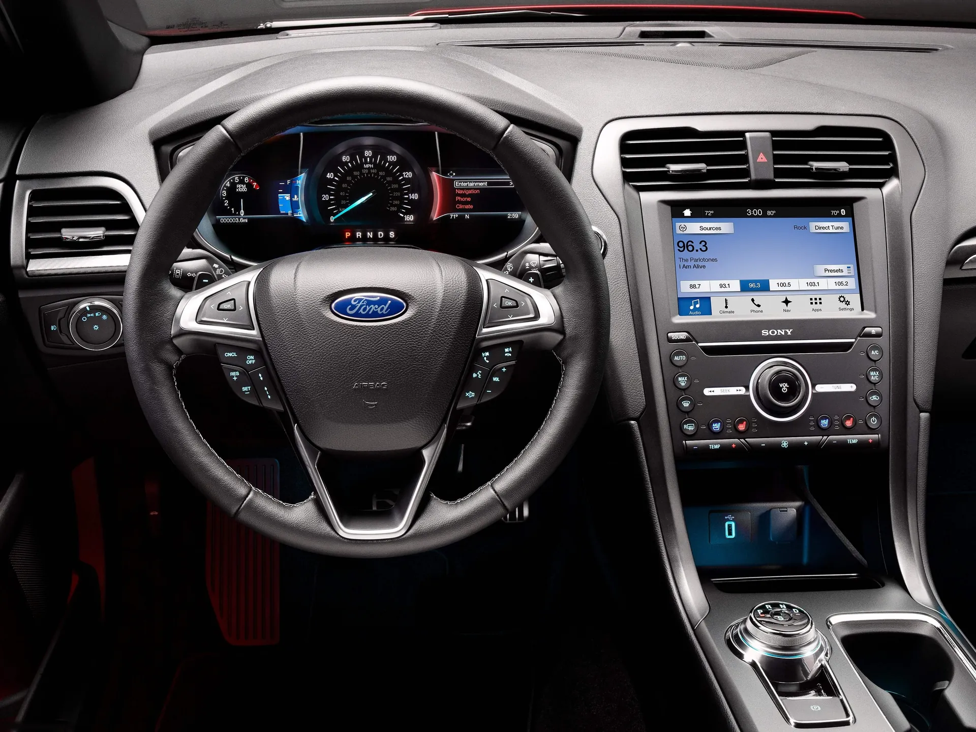 Ford Fusion V6 Sport (2017) – interiér