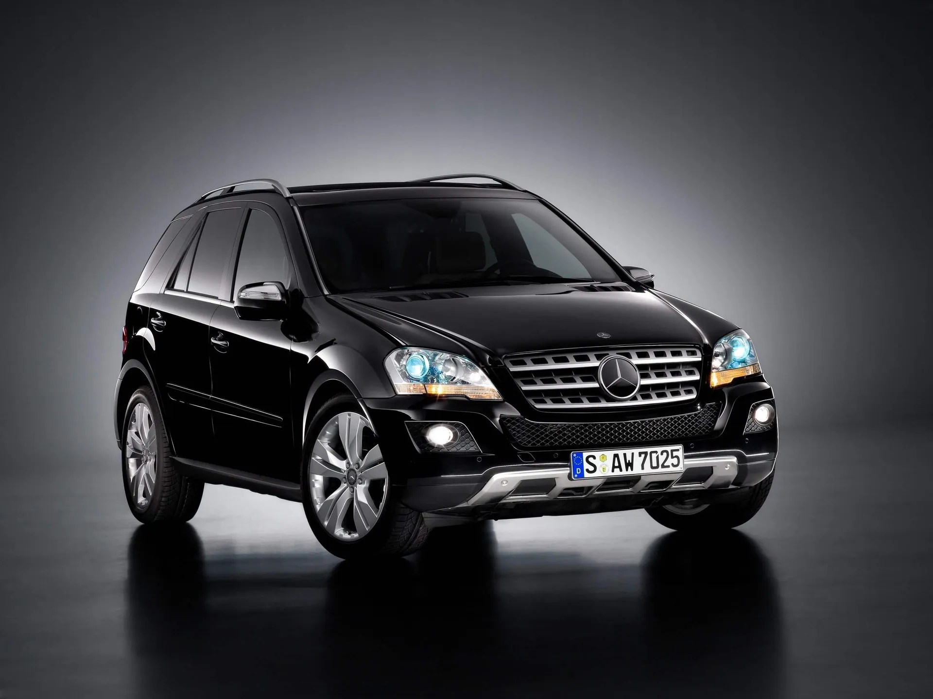 Mercedes-Benz M-Class (2009)