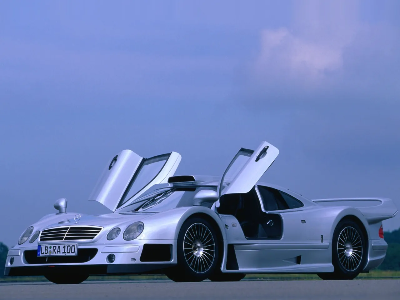 Mercedes-Benz CLK GTR (1999)