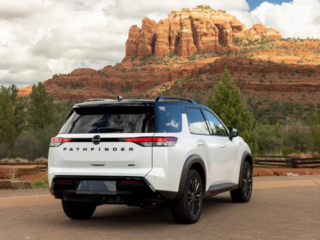 Nissan Pathfinder Special Edition (2027)