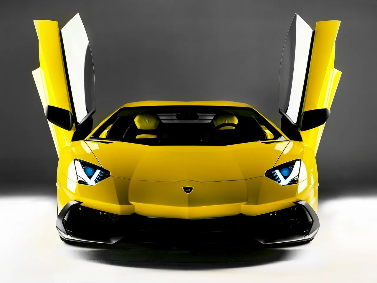 Lamborghini Aventador LP720-4 50th Anniversary (2013) – zepředu