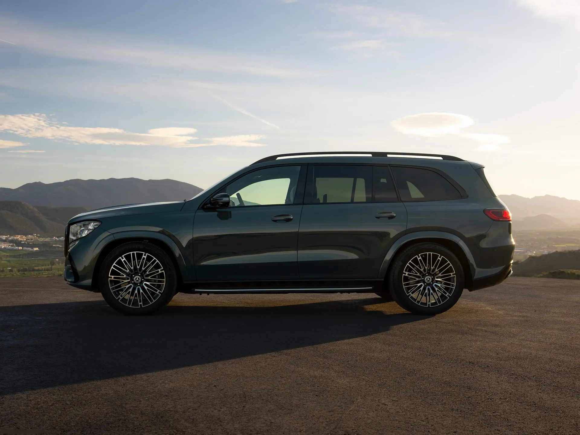 Mercedes-Benz GLS (2027) – boční profil