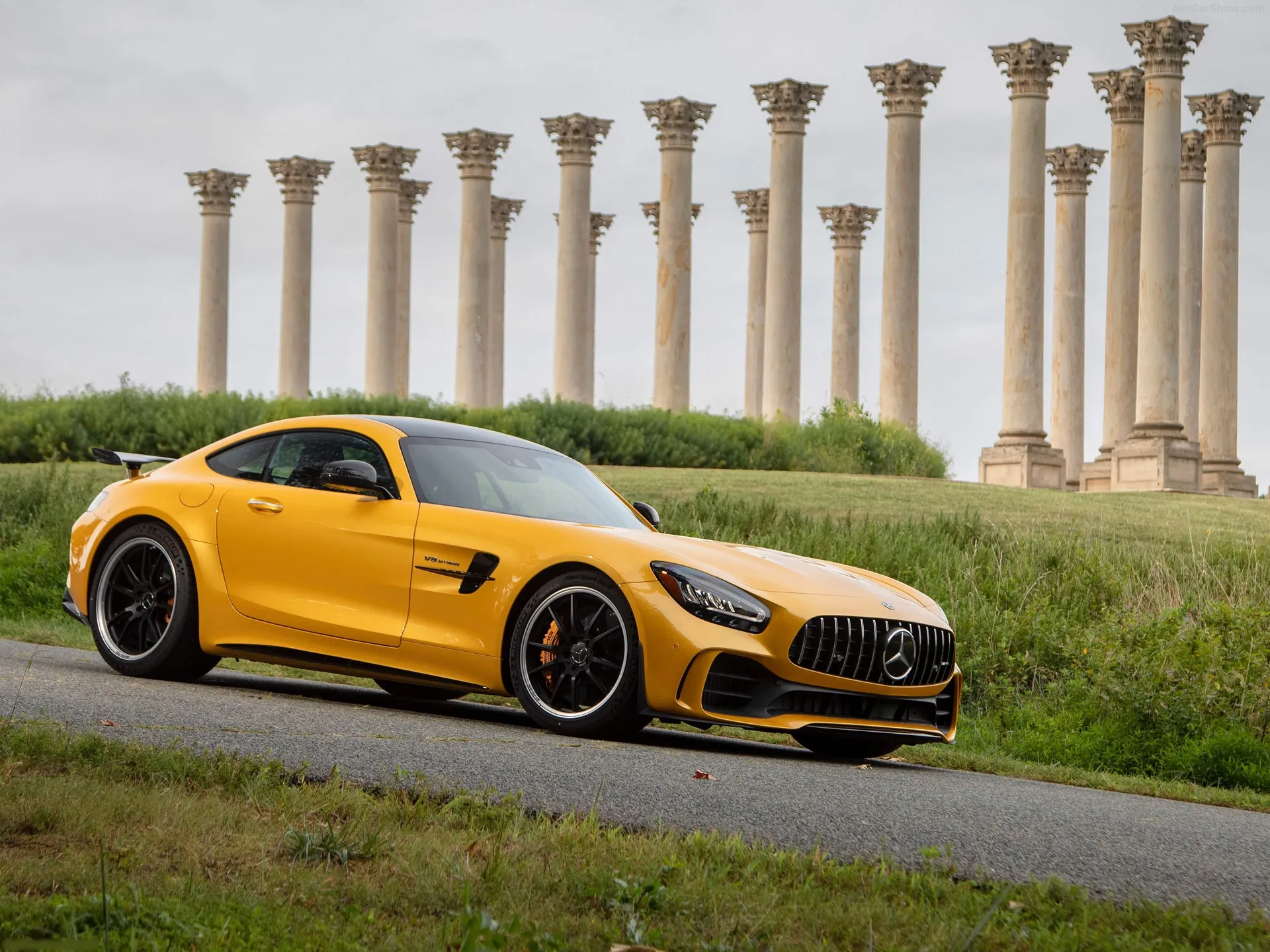 Mercedes-Benz AMG GT R (2020)