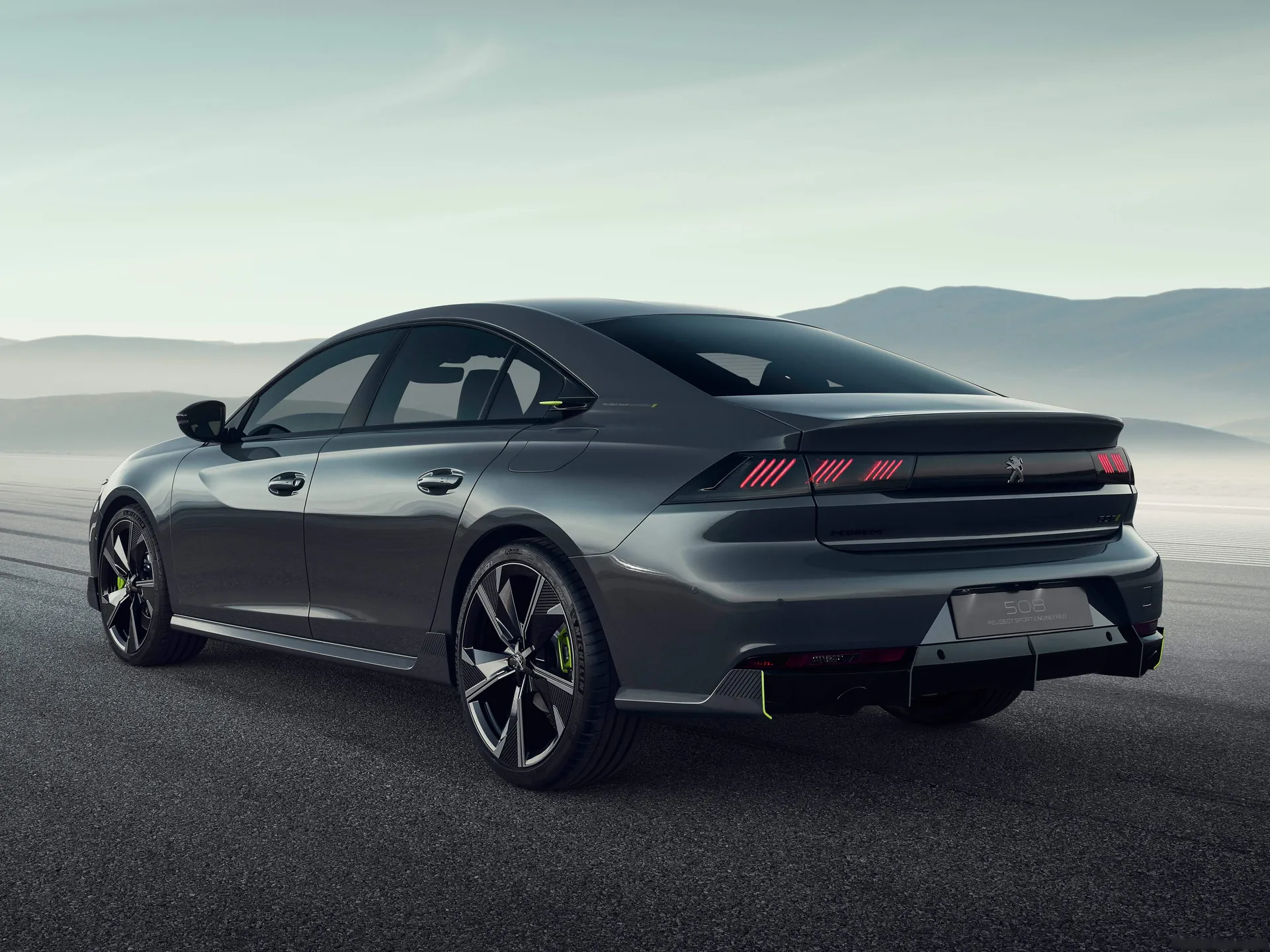 Peugeot 508 Sport Engineered Concept (2019) – zadní tříčtvrteční pohled