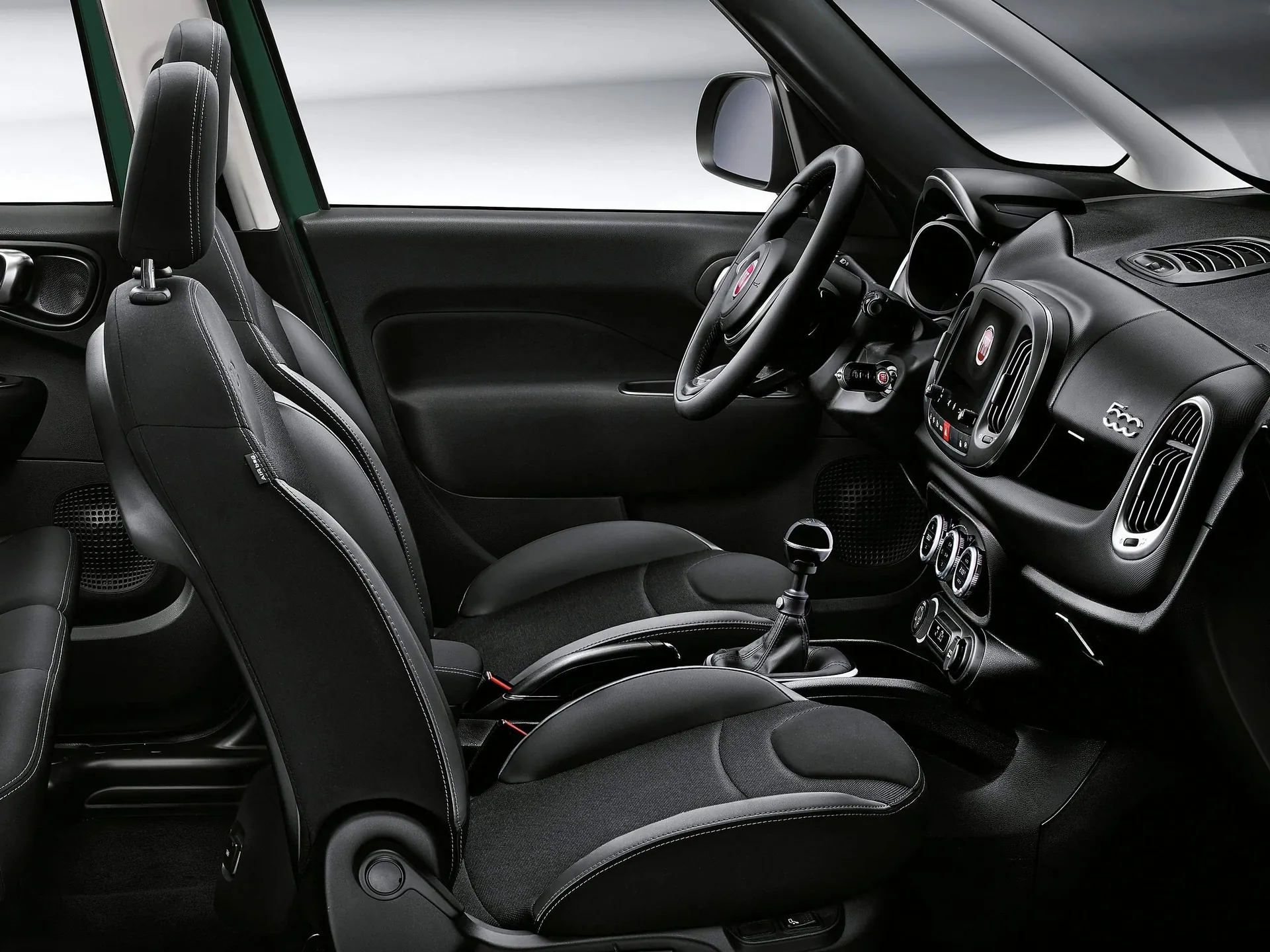 Fiat 500L Cross (2018) – interiér