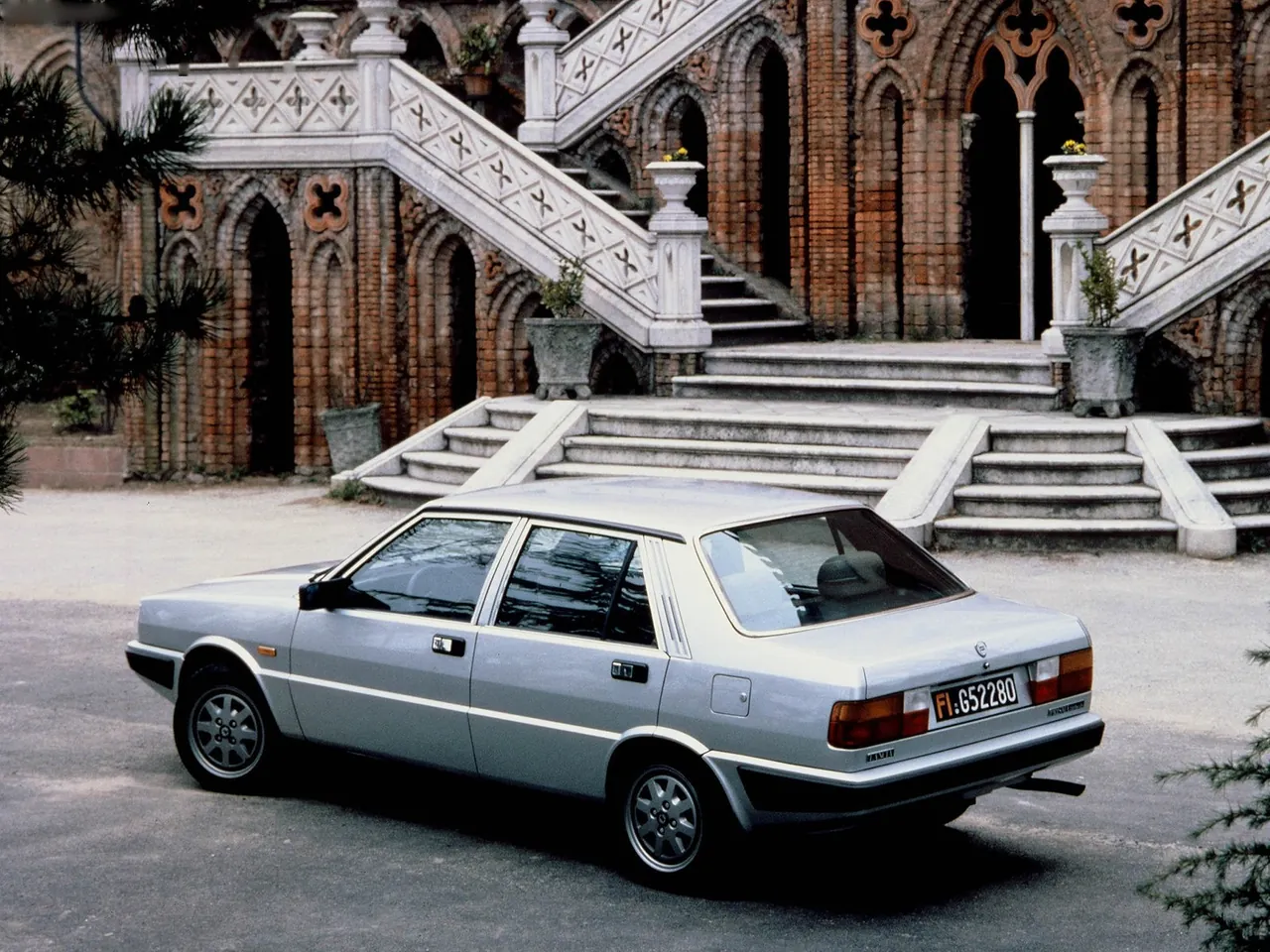 Lancia Prisma (1986) – zadní tříčtvrteční pohled