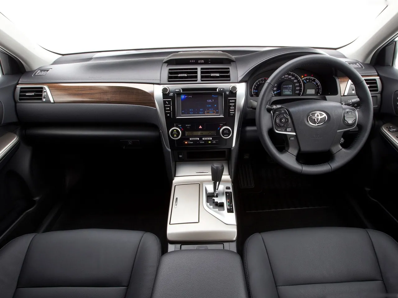 Toyota Aurion (2012) – interiér