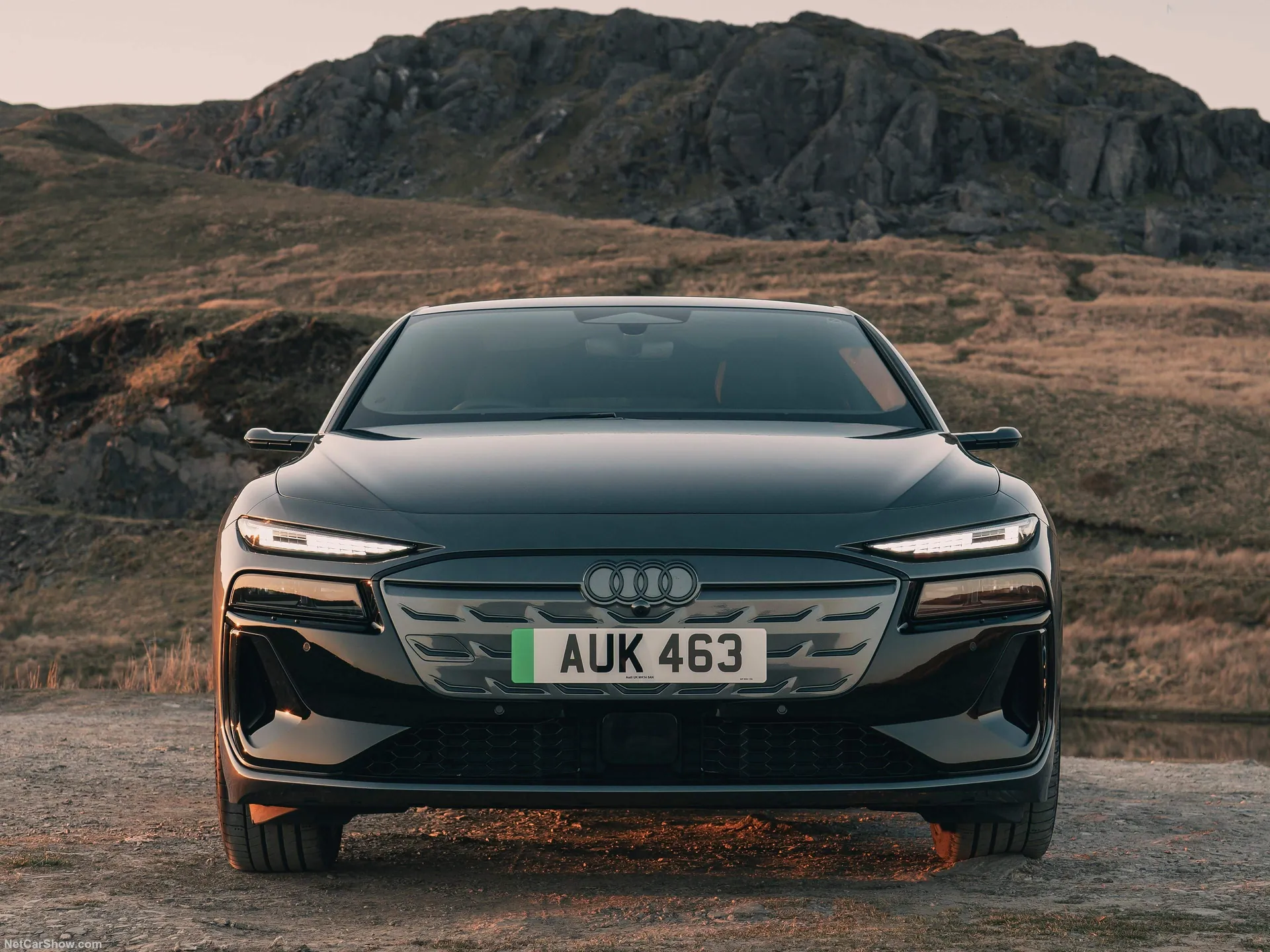 Audi A6 Sportback e-tron performance [UK] (2025) – zepředu