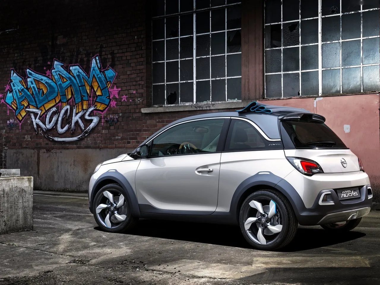 Opel Adam Rocks Concept (2013) – zadní tříčtvrteční pohled