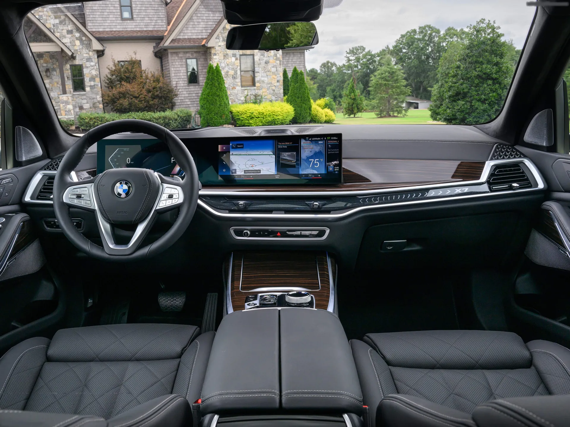 BMW X7 (2023) – interiér