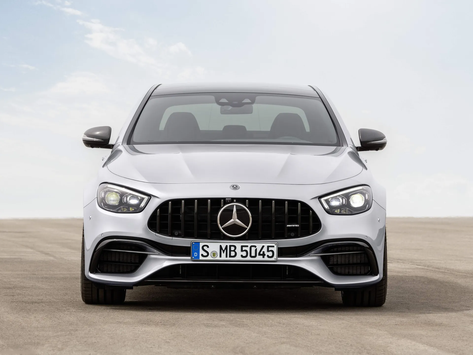 Mercedes-Benz E63 S AMG (2021) - Front