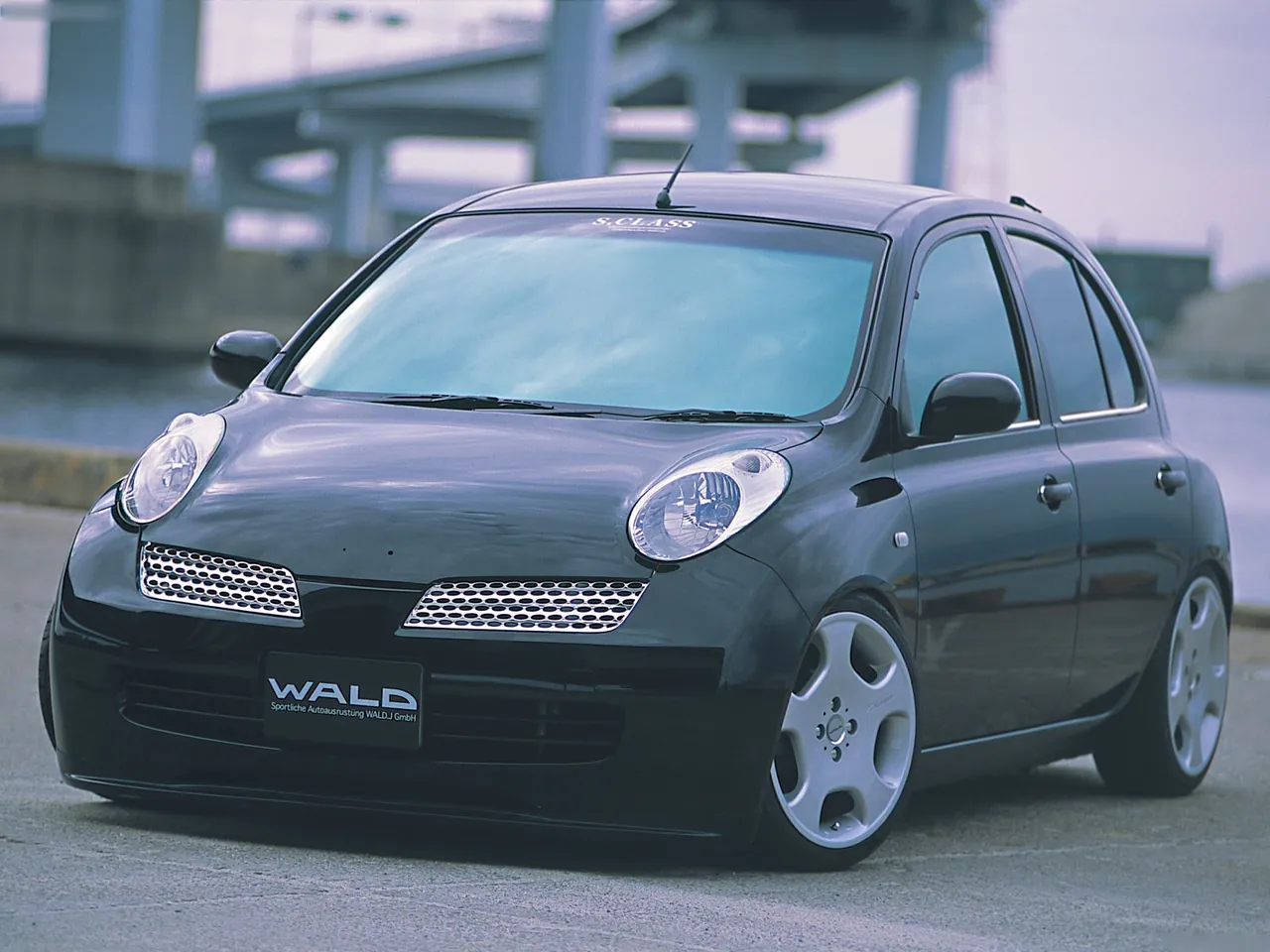 Wald Nissan March (2003)