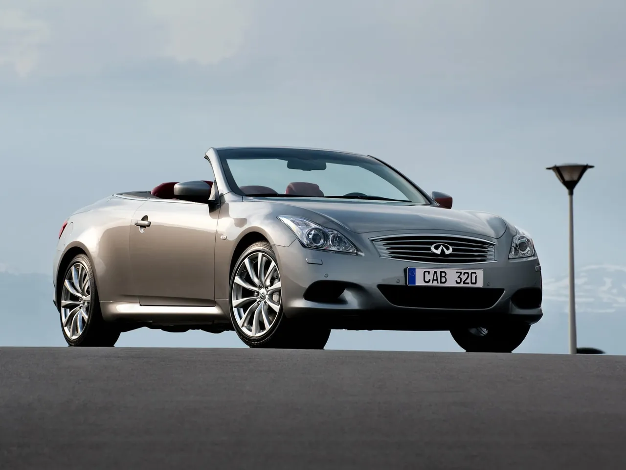 Infiniti G37 Convertible (2009)