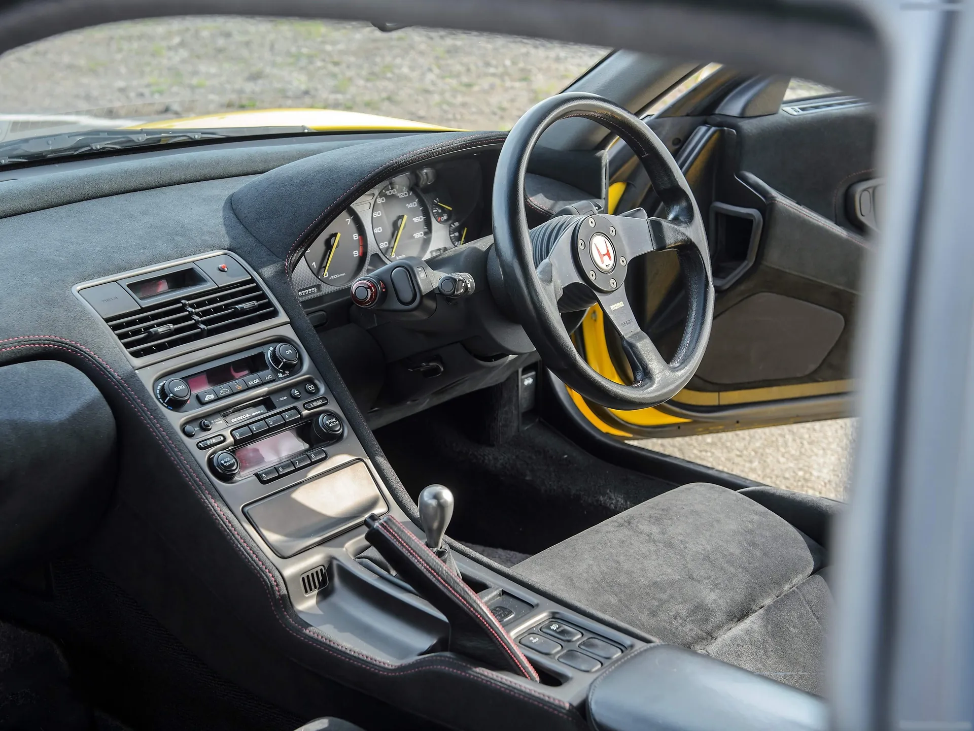 Honda NSX-R (1992) – interiér