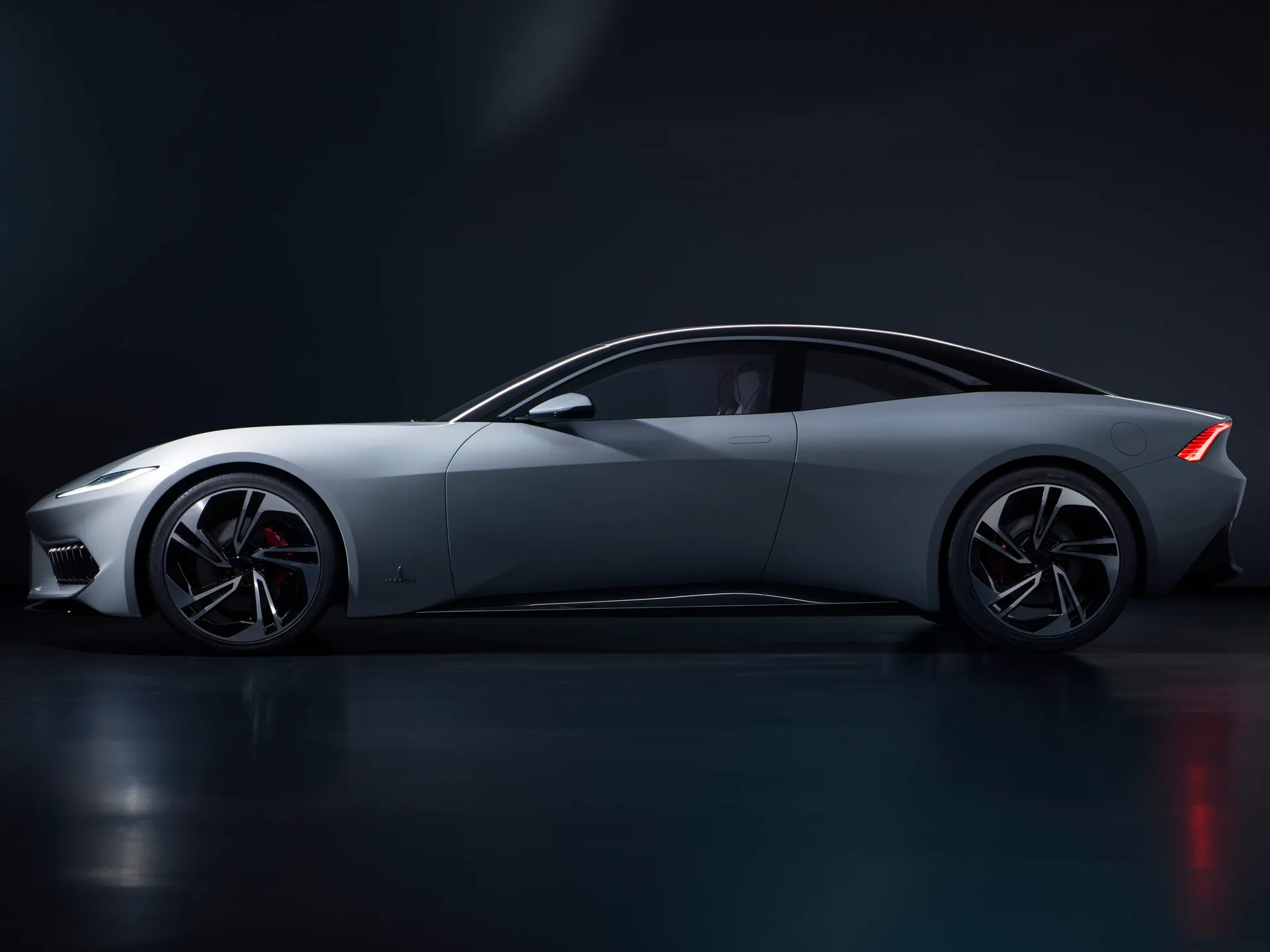 Karma GT by Pininfarina Concept (2019) – boční profil
