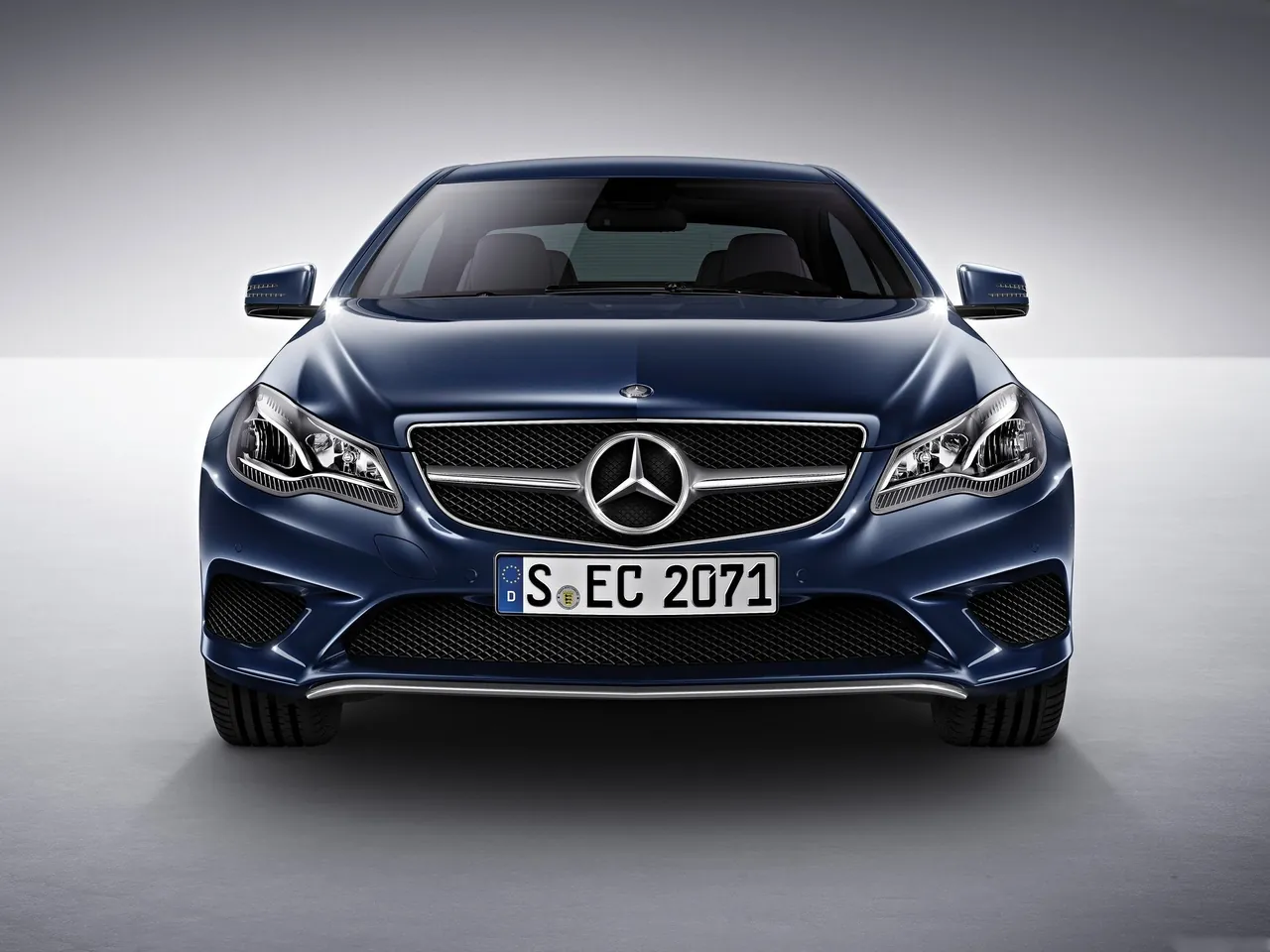 Mercedes-Benz E-Class Coupe (2014) – zepředu