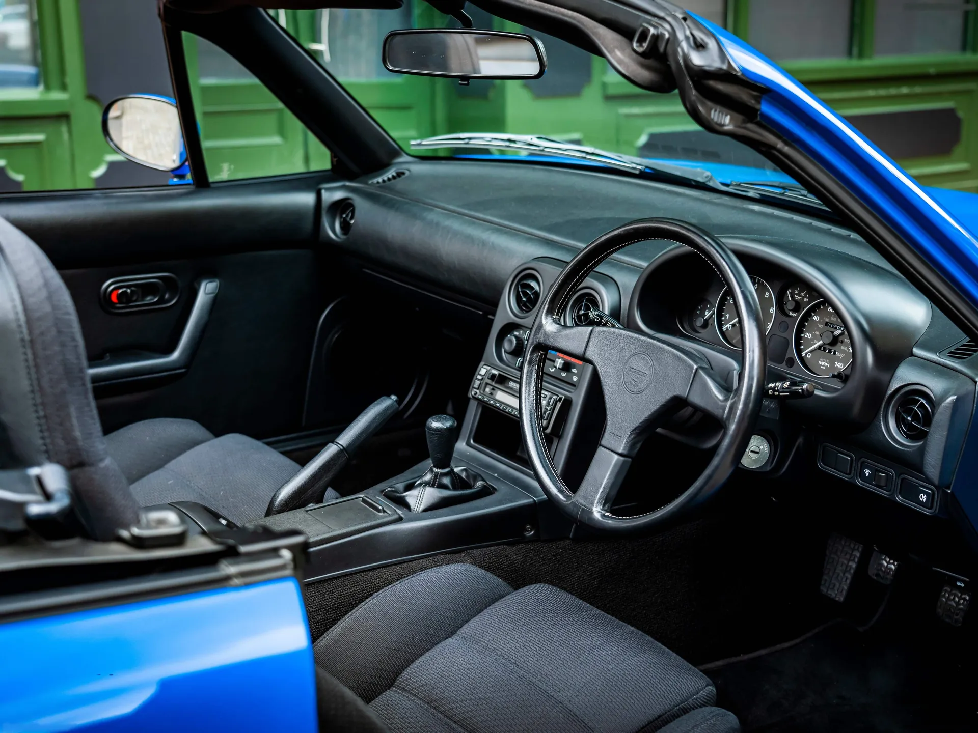 Mazda MX-5 1.6 (1990) – interiér