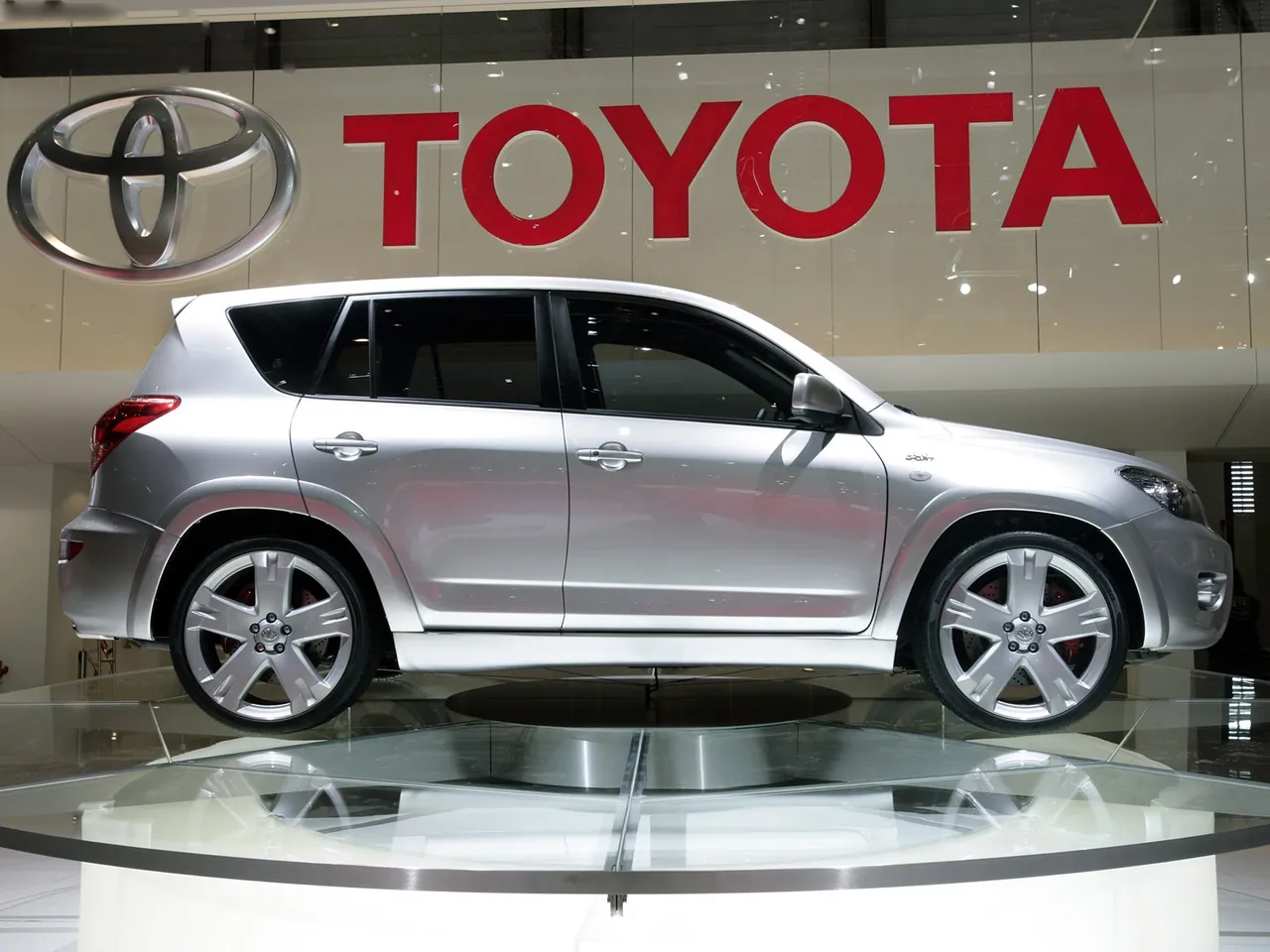 Toyota RAV4 Sports Concept (2006) - Side Profile