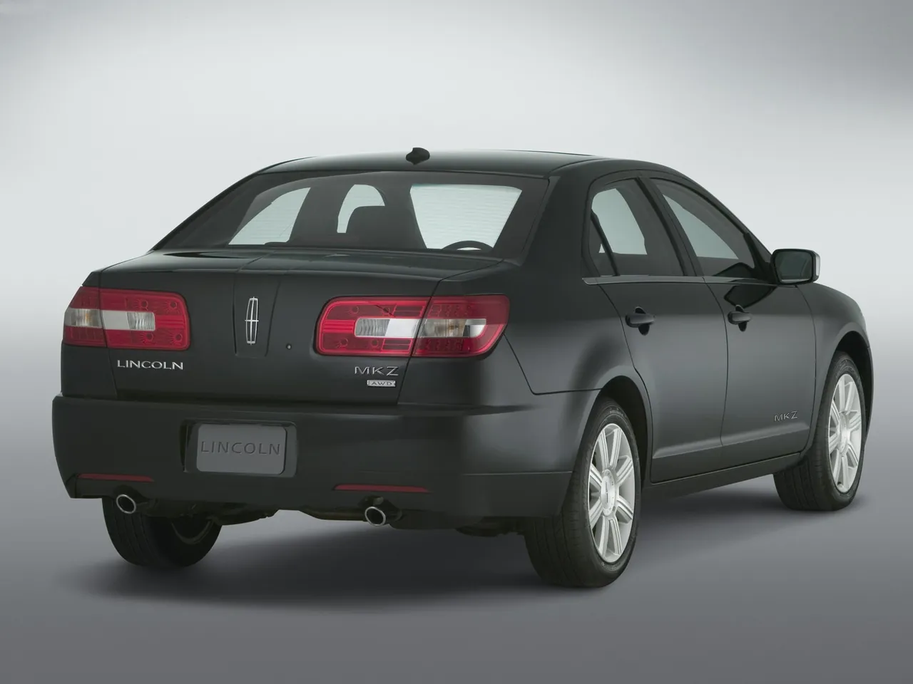 Lincoln MKZ (2007) – zadní tříčtvrteční pohled