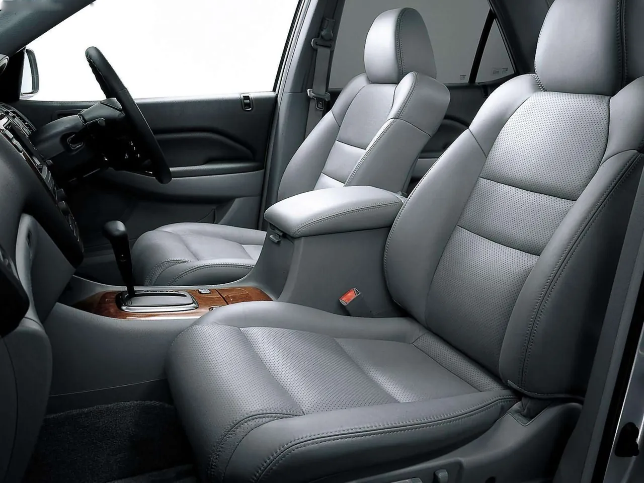 Honda MDX (2003) – interiér