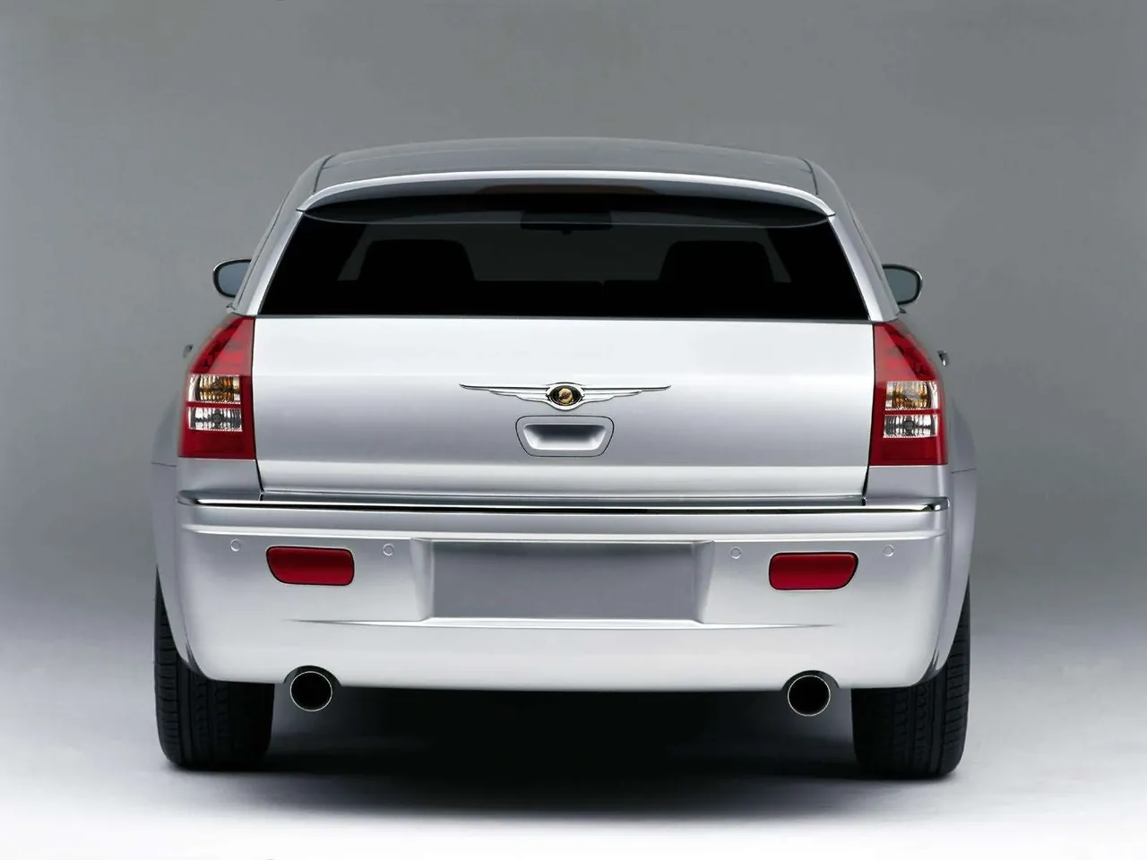 Chrysler 300C Touring Concept (2003) – zezadu