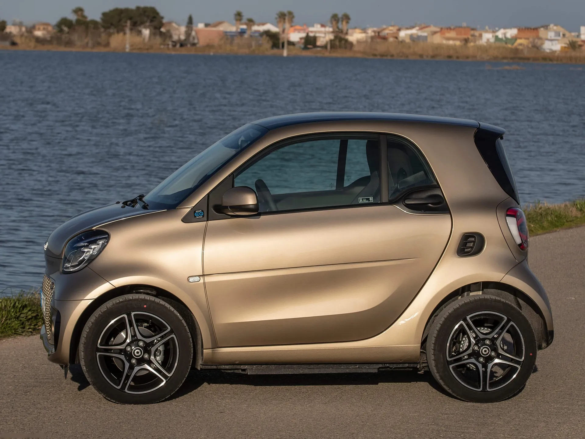 Smart EQ fortwo (2020) – boční profil