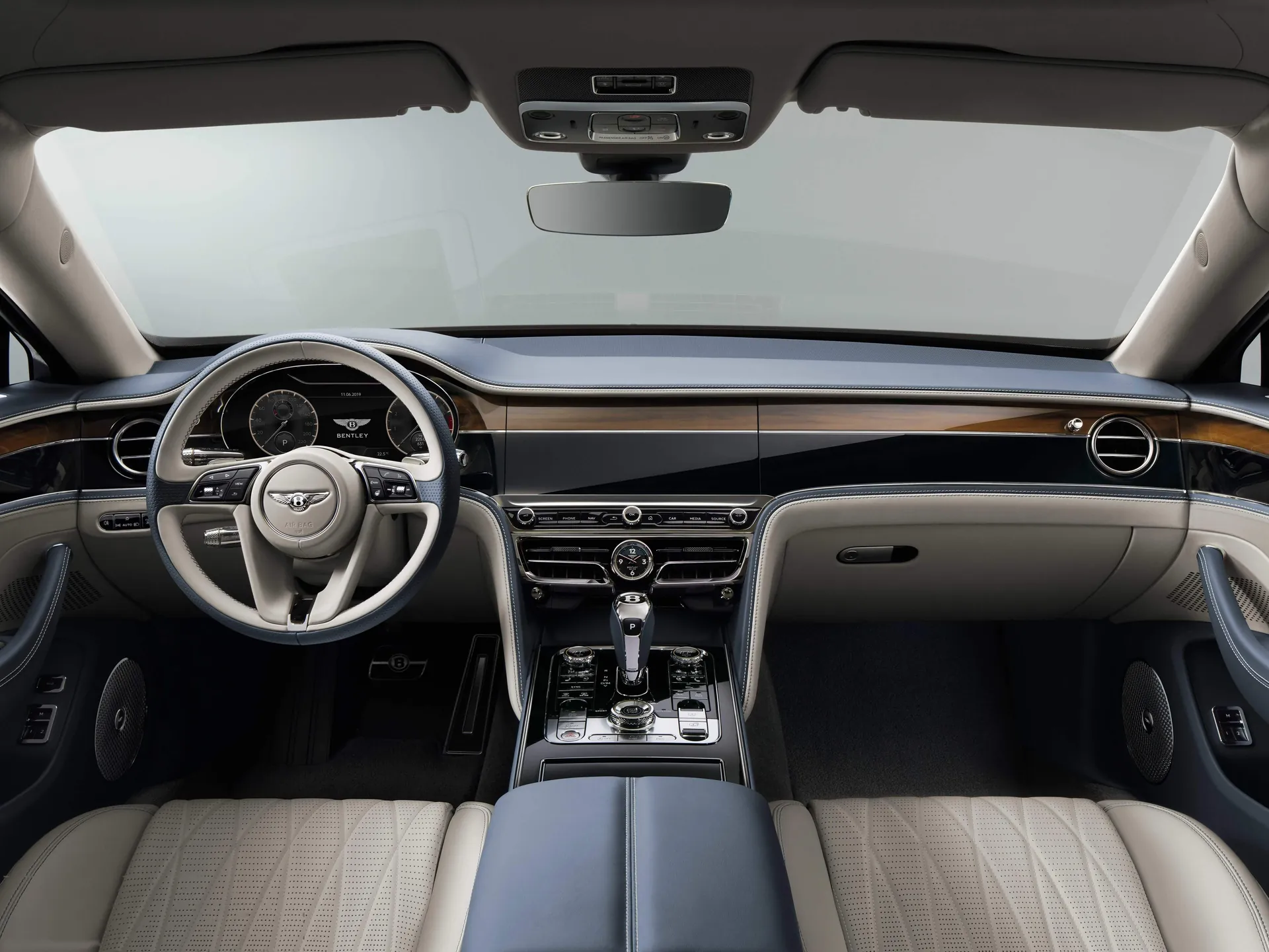 Bentley Flying Spur (2020) – interiér
