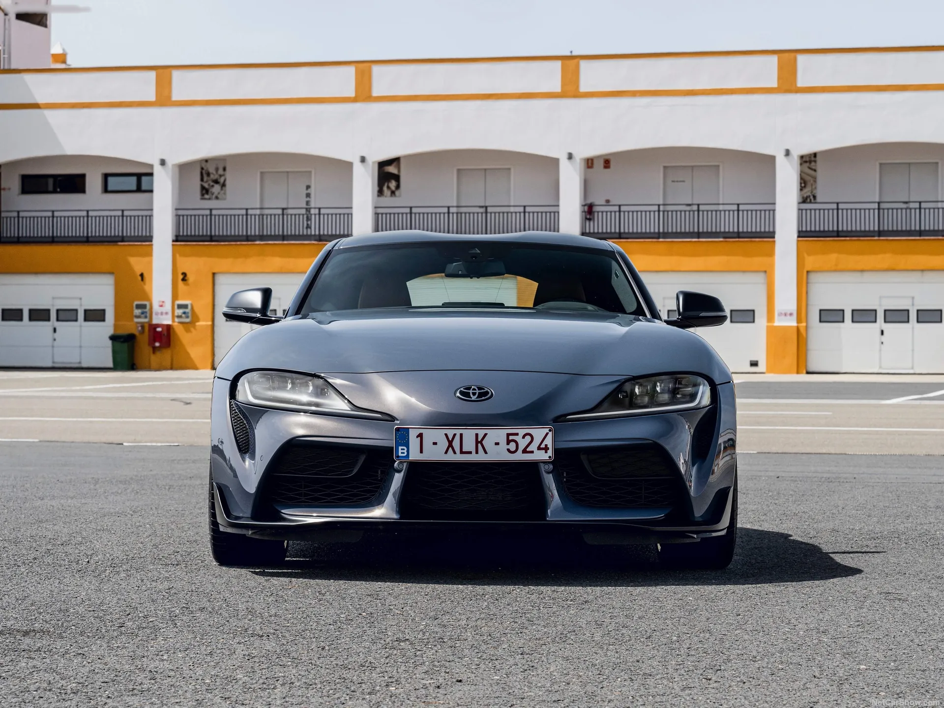 Toyota GR Supra iMT (2022) - Front