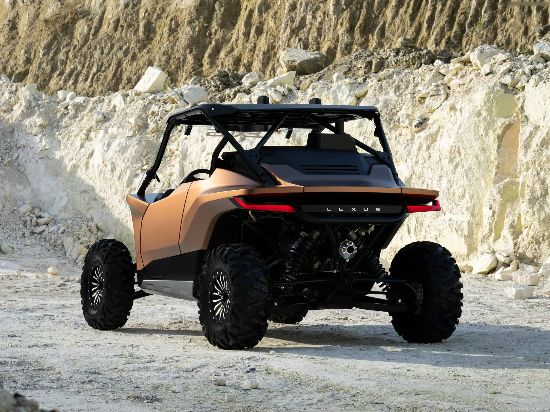 Lexus ROV Concept (2021) – zadní tříčtvrteční pohled