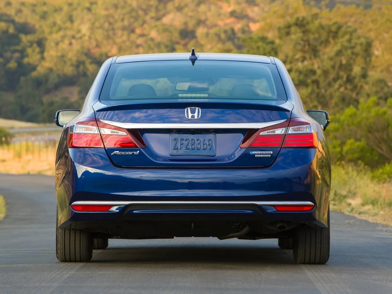Honda Accord Hybrid (2017) – zezadu