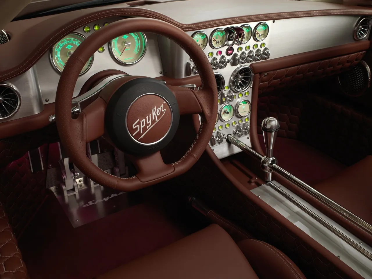 Spyker C8 Preliator (2017) – interiér
