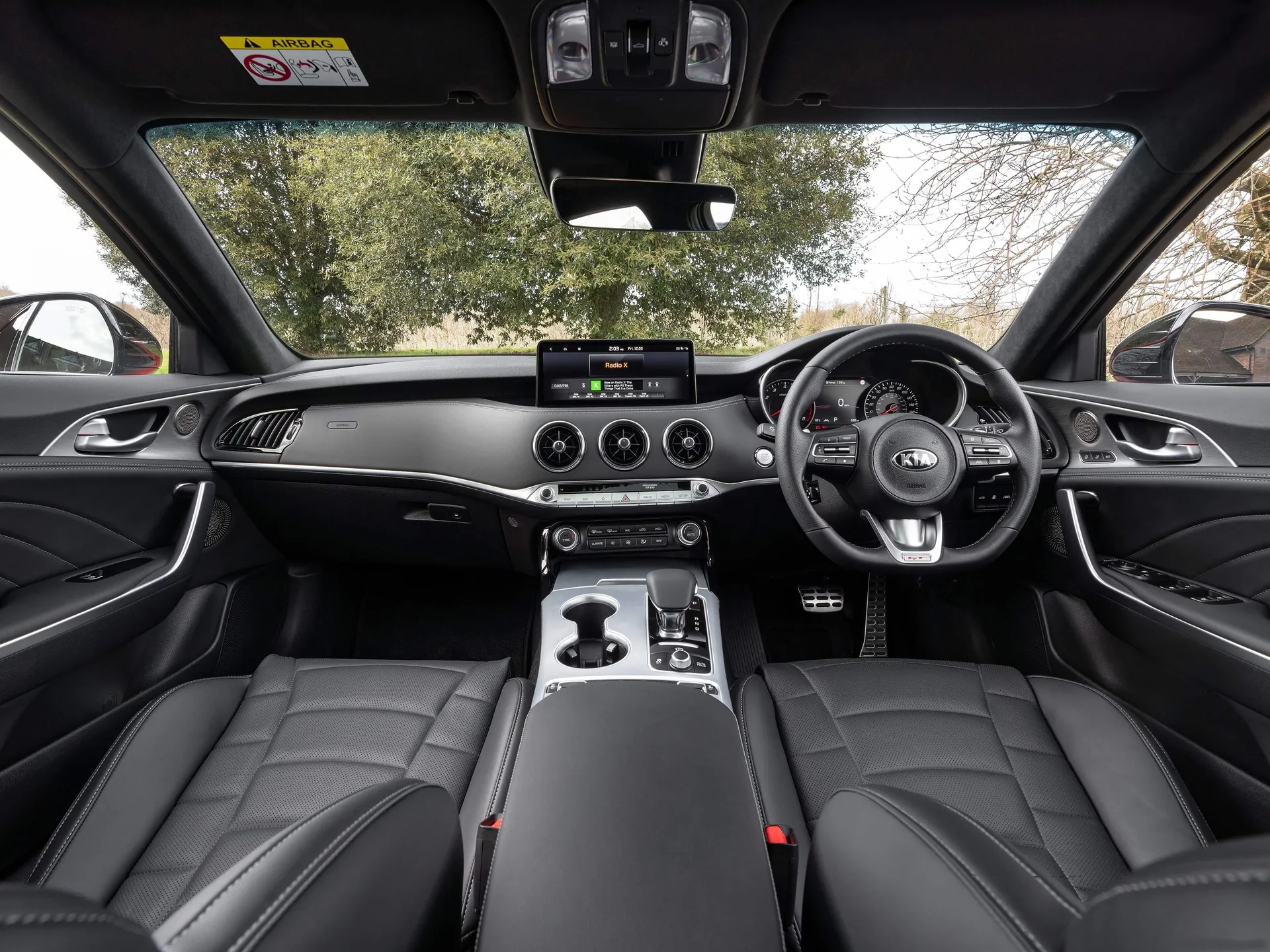 Kia Stinger [UK] (2021) – interiér