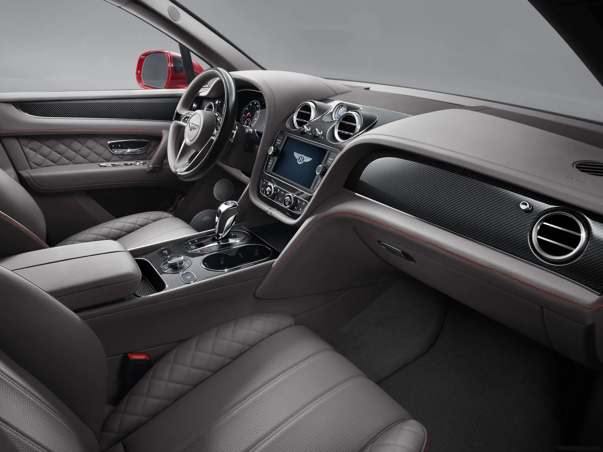 Bentley Bentayga V8 (2018) – interiér