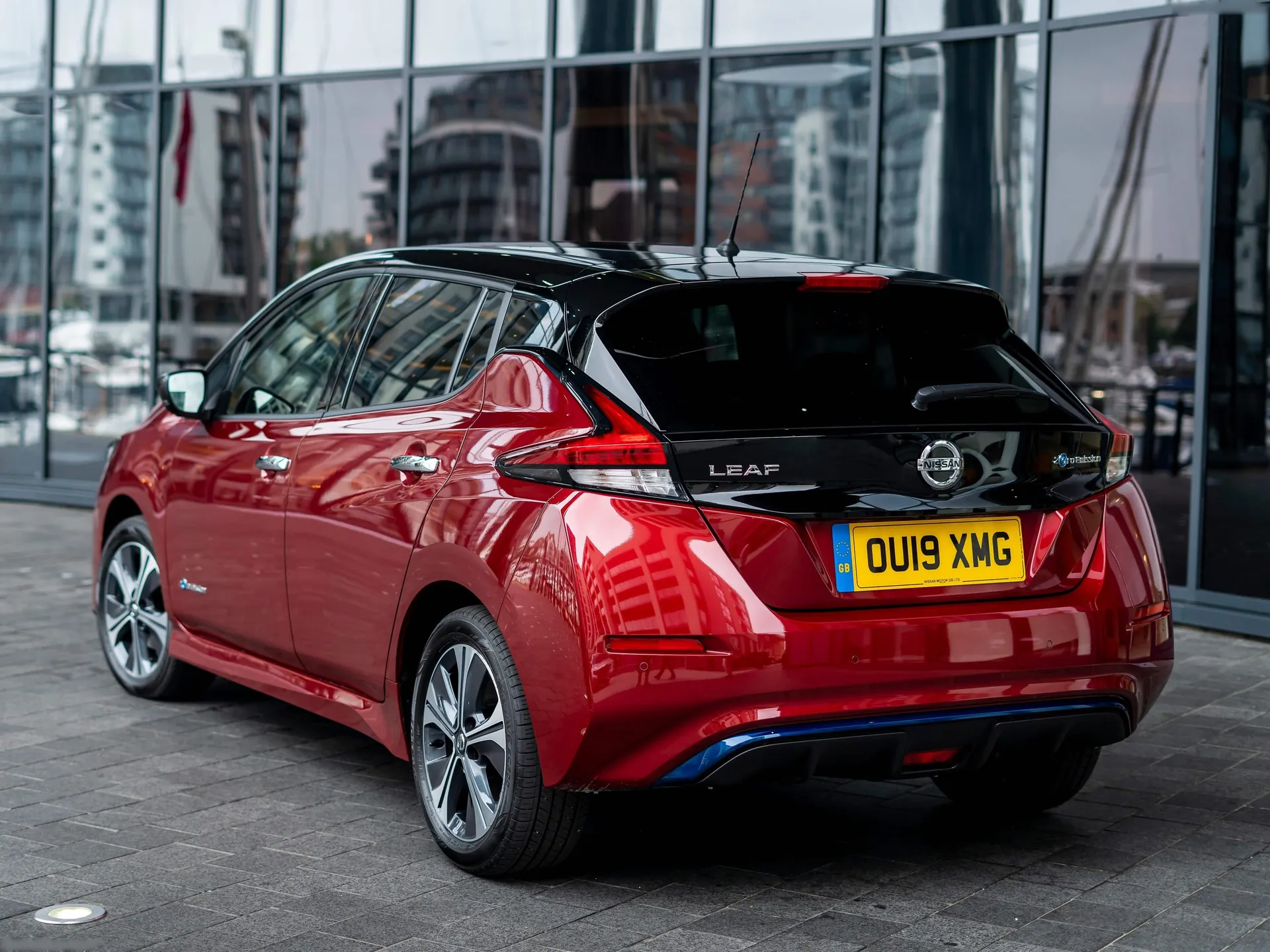 Nissan Leaf e plus (2019) – zadní tříčtvrteční pohled
