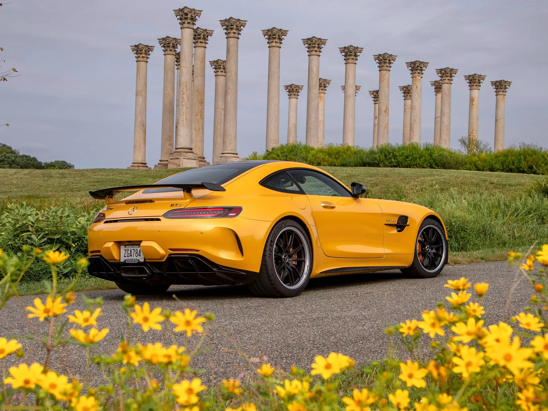 Mercedes-Benz AMG GT R (2020) - Rear Three-Quarter
