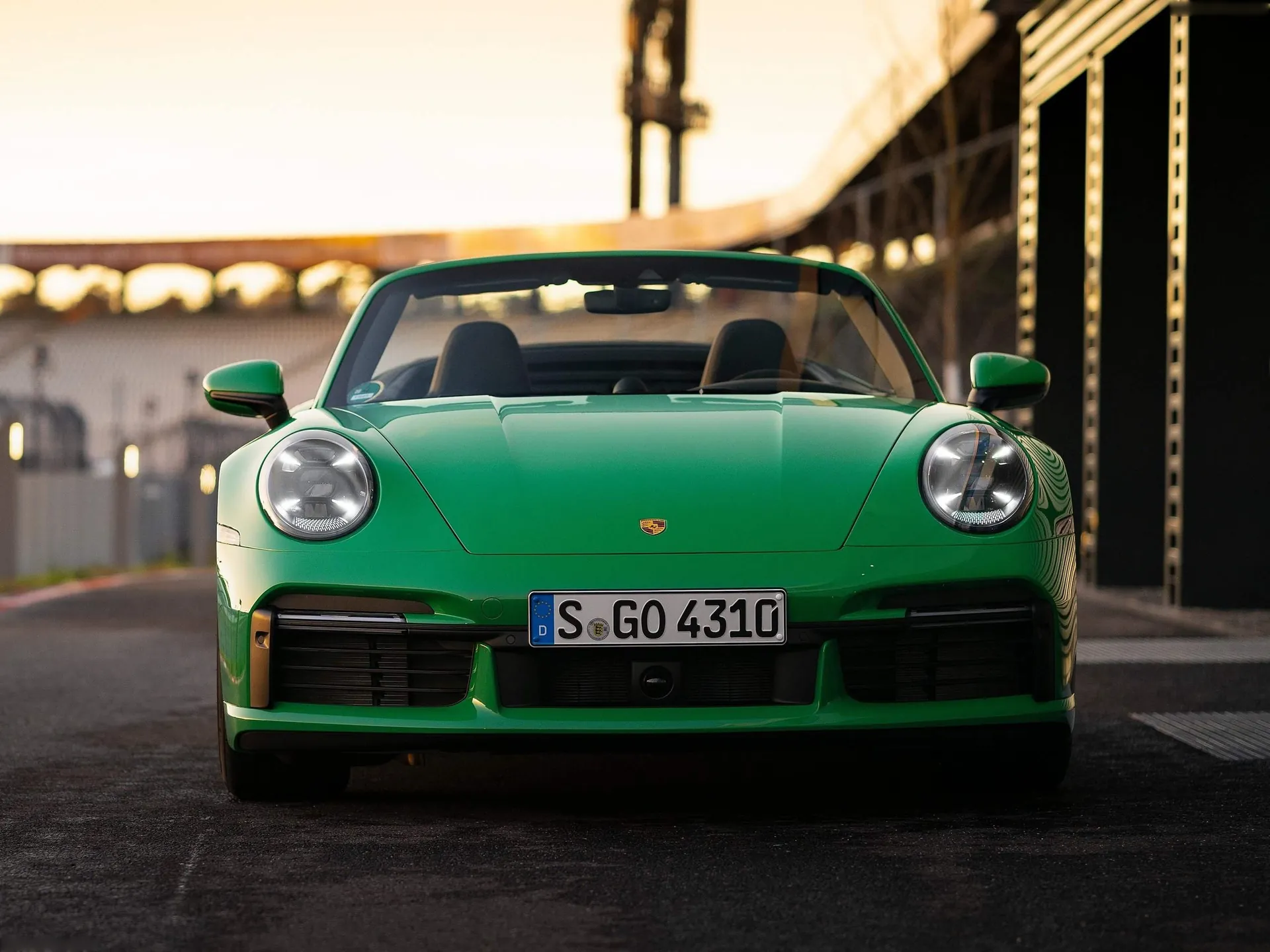 Porsche 911 Turbo Cabriolet (2021) - Front