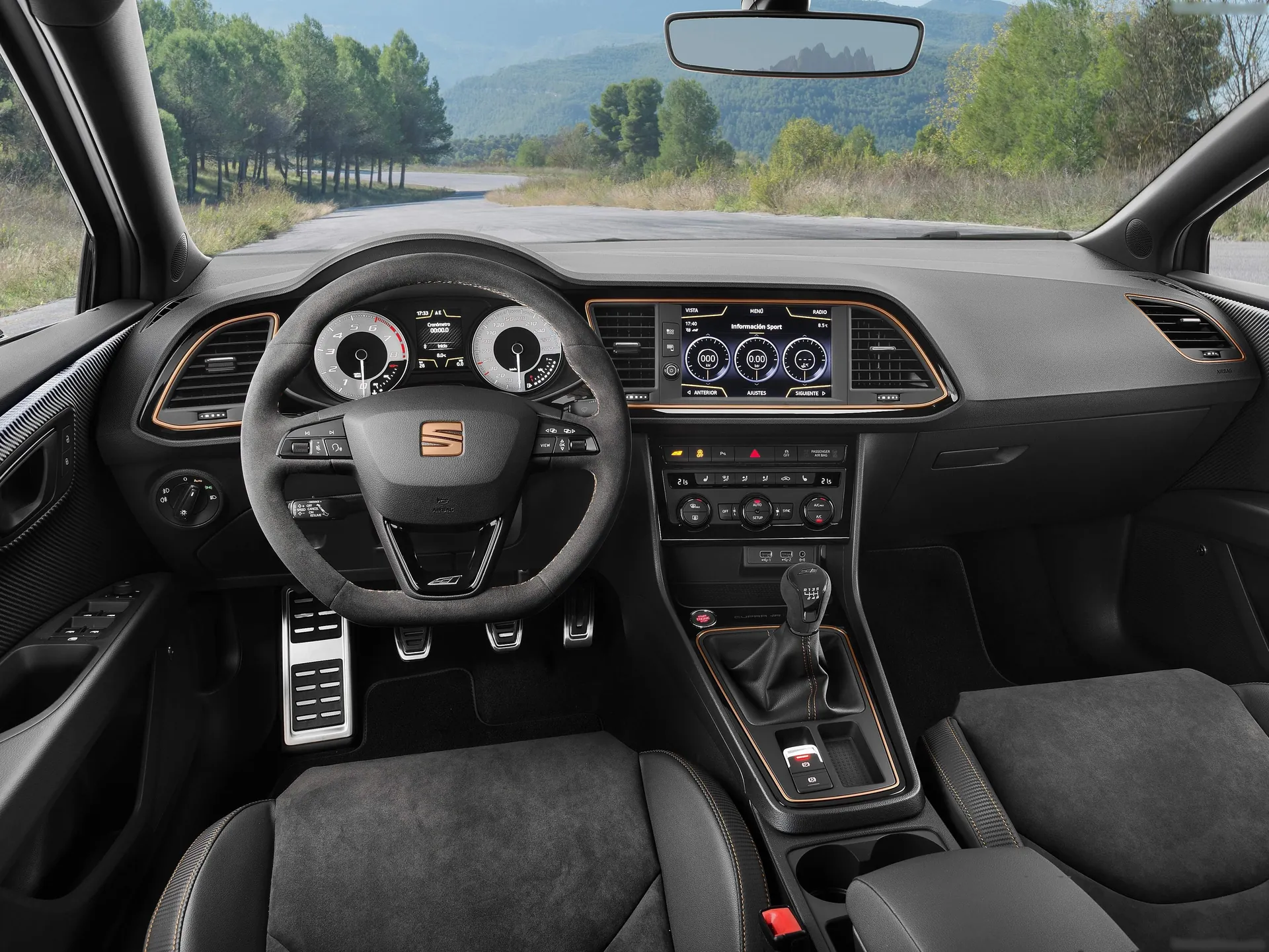 Seat Leon Cupra R (2018) – interiér